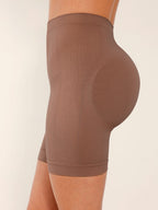 Contour Queen Shorts